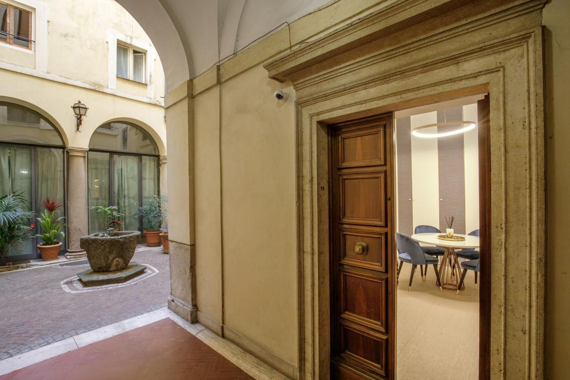 Navona Sky Palace Рим Экстерьер фото